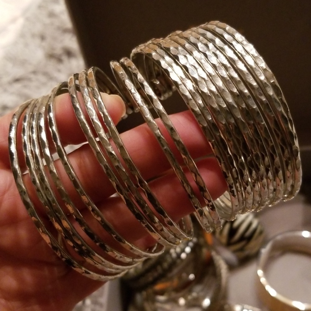 Bangle - Picture 4 of 4
